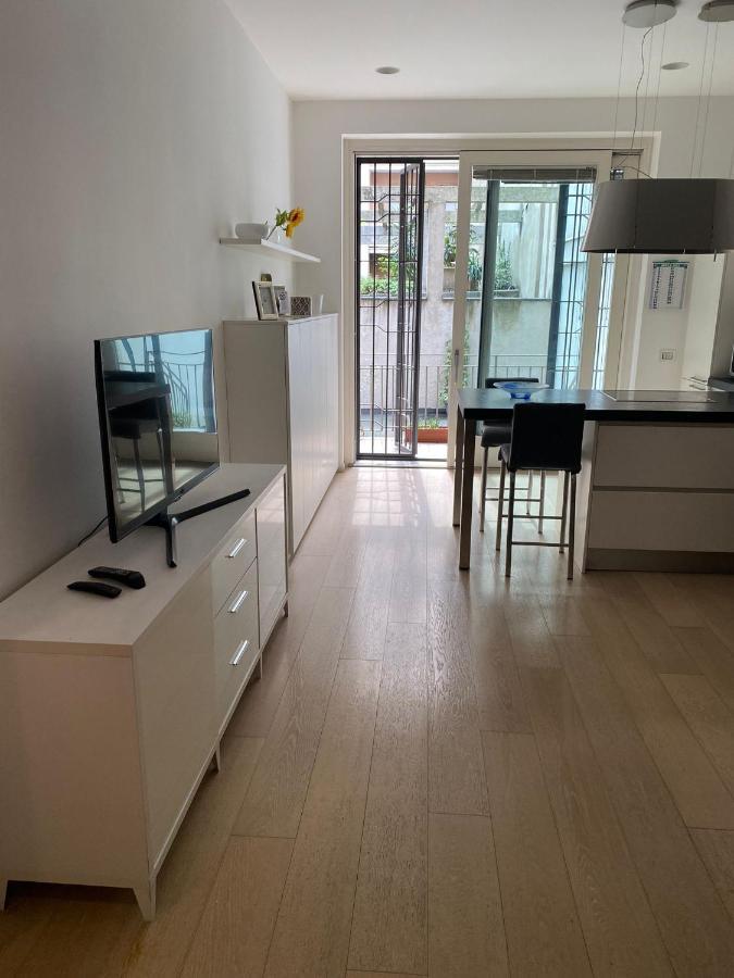 Lovely Apartment In The New Porta Nuova Area Milan Exterior photo